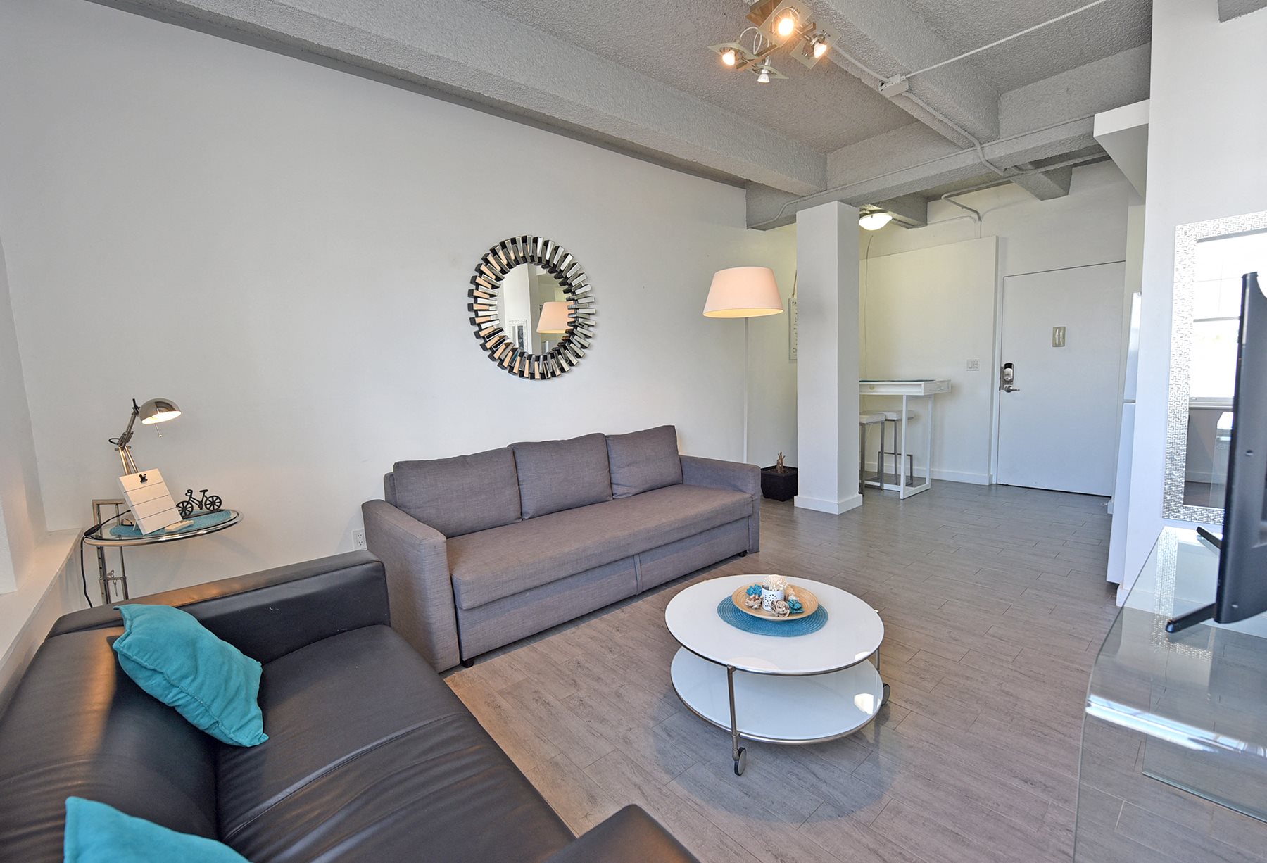 Gallery Photo 17